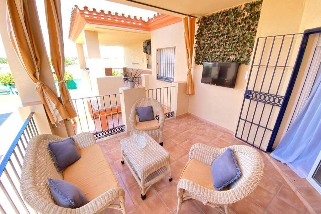 Apartamento Camaleon チピオナ エクステリア 写真